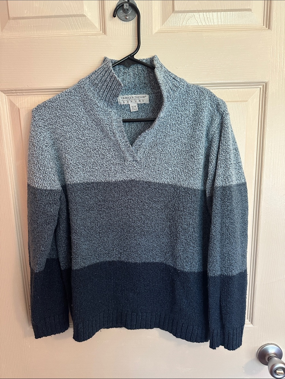 Carolyn Taylor Women’s Gray Ombre Shawl-Collar Sweater